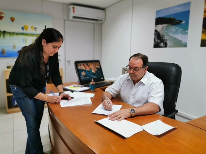 d74bc542-74c4-41a6-8b15-225e10045357