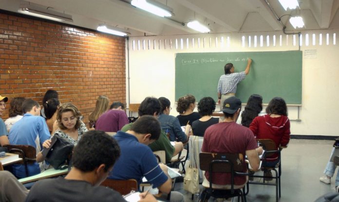 05112010-arquivoalunos1