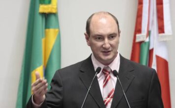 Mauro De Nadal (MDB) foi eleito presidente na ALESC