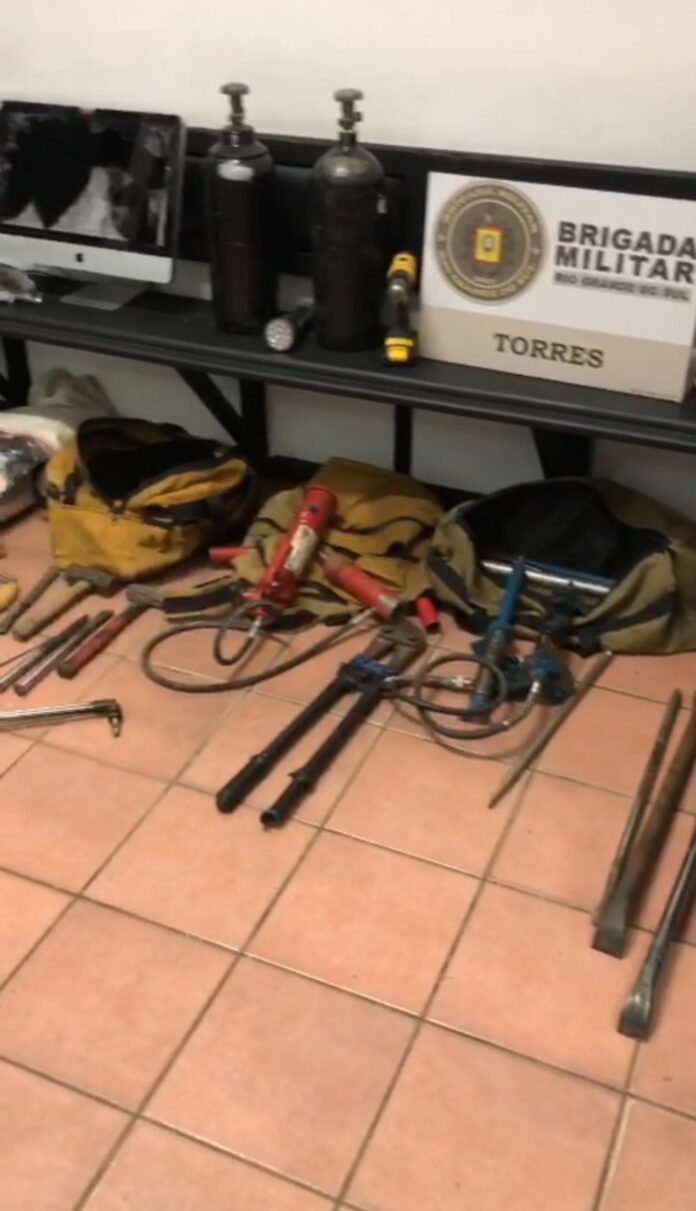 a863aef0-f16e-4ac6-bc30-7bb1e3cd8b9d