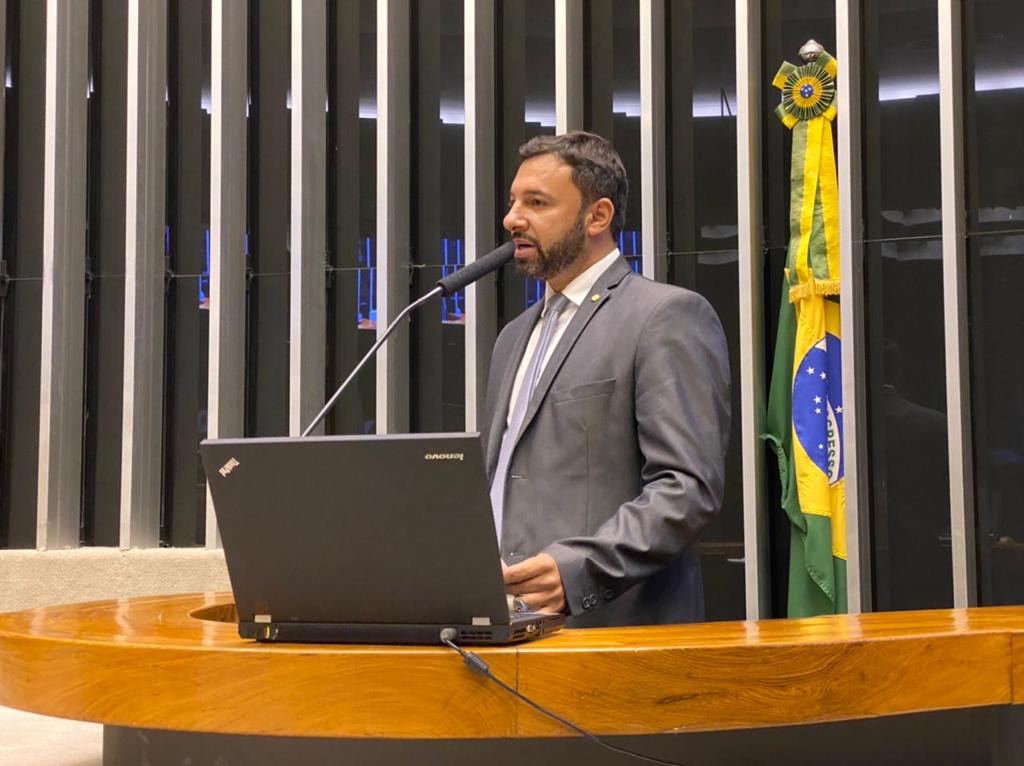 090be041-6bc2-4660-8512-7e033fe32575