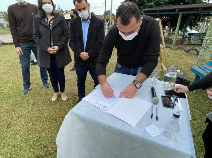 f9f43f65-cb9c-4d39-8cf3-ef6bca549fc8