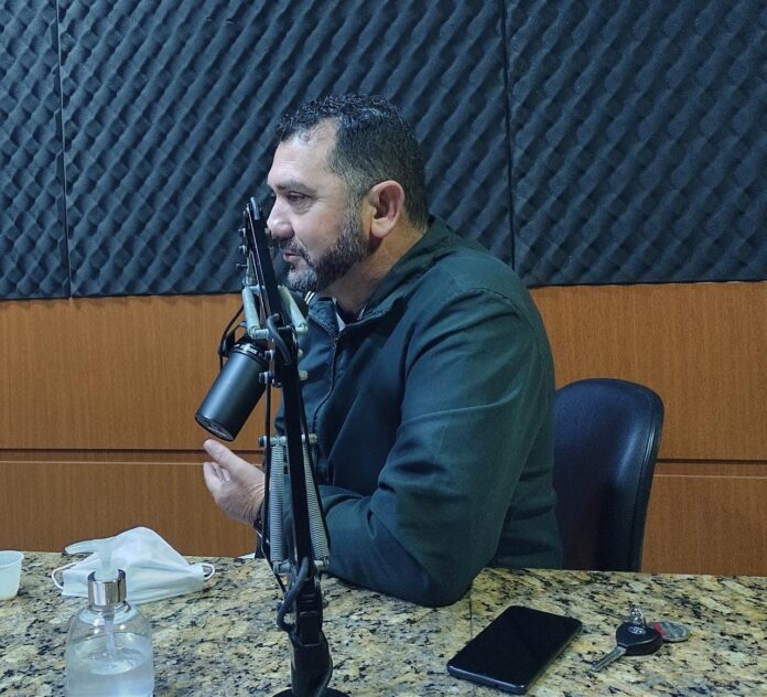 21906889-79ea-418d-9ec7-ff8dc39576f3