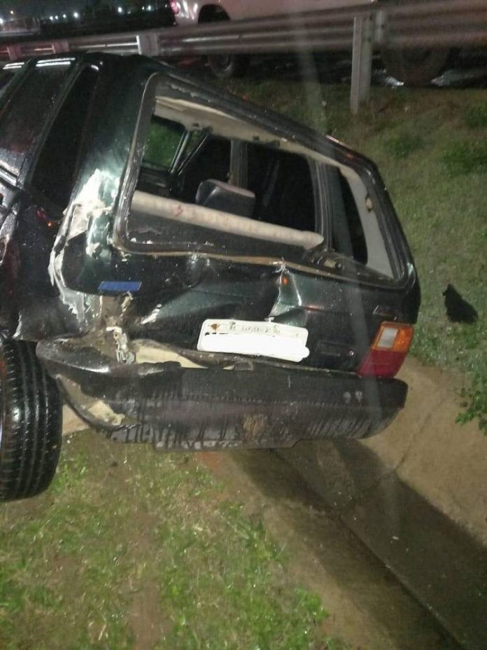 ef7c518f-0472-47b8-bf59-96a34540c50d-696x928