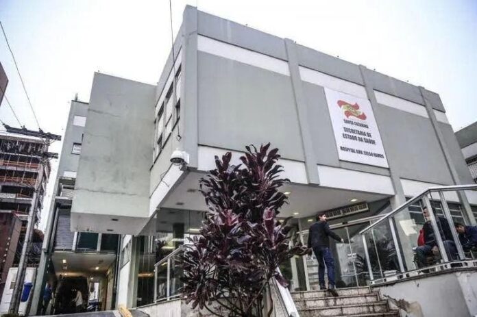 medica falsa hospital celso ramos florianopolis_9