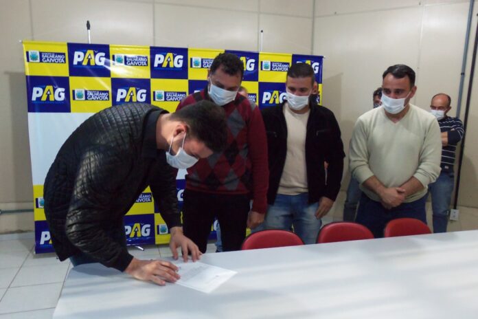 31e0d399-30f7-42a0-a0ca-6dc20d192566