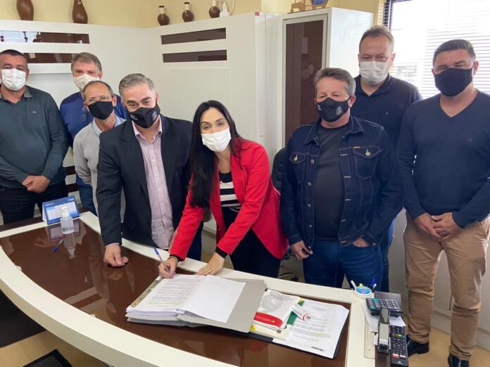 32ec2ff2-31cd-4bc4-8b7a-9785ccad3cd5