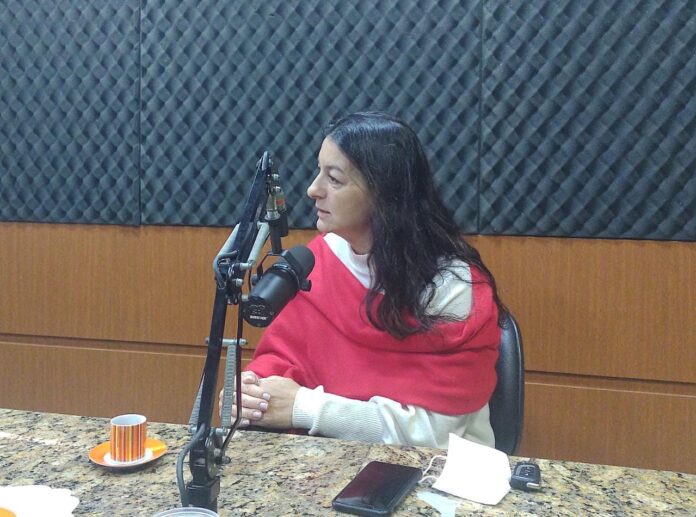 f54327a6-82c8-4800-a10d-fd0b13d280c5