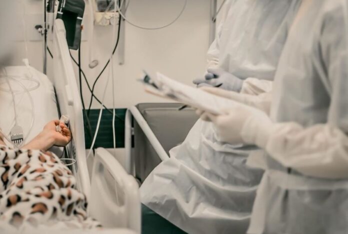 leito-huop-doente-paciente-covid-19-coronavírus-uti-847x570-3