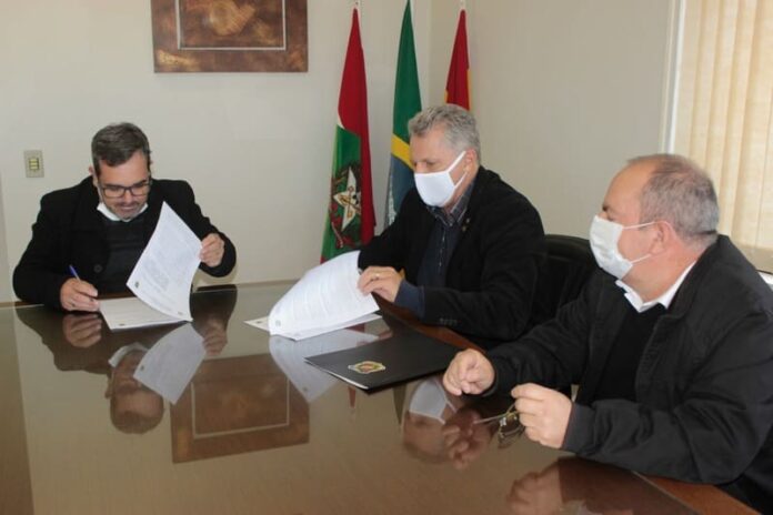 687414c6-a1b2-4271-9a82-18c8d9394bb1 (1)