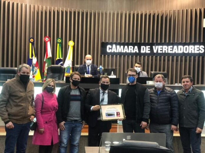 a9c66c2a-7e03-48b6-aec9-eef0cb5b9c9e (1)