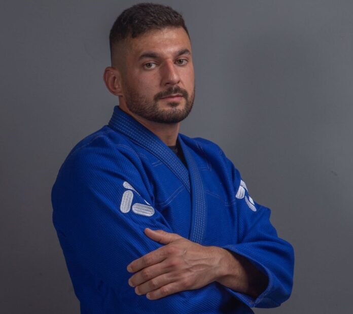 1b8d2321-ac87-4525-a2c7-186f10e3d5a9