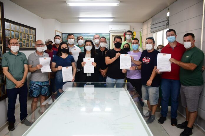 cd8617c8-216a-42ab-ad77-641fc1a93228