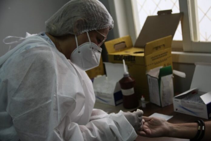 medico-brusque-teste-covid-800x533