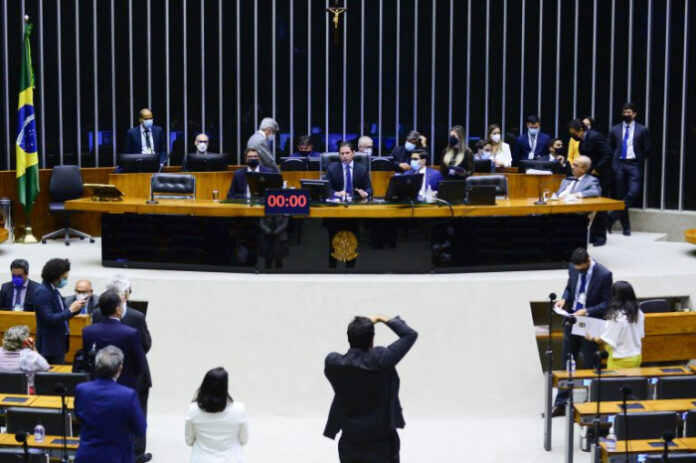 4997a61bfc0165b01e80581b9e54c935