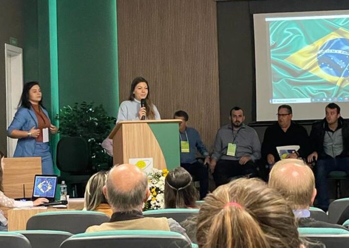 9eda7308-a452-49f1-b00b-03292b21379e