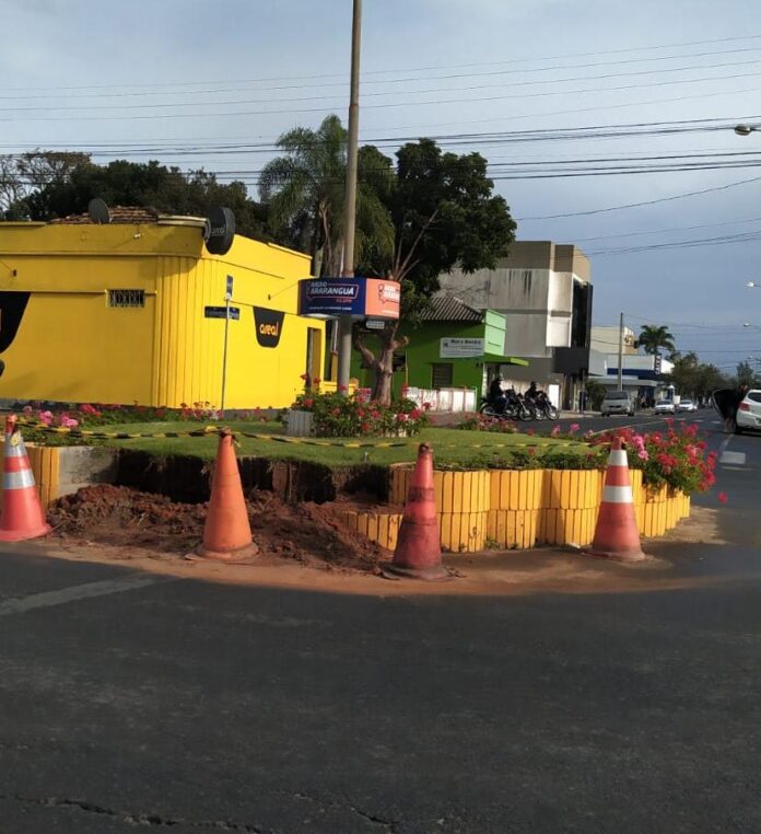 5eb9bef6-94ce-49dd-8303-30049c50481f