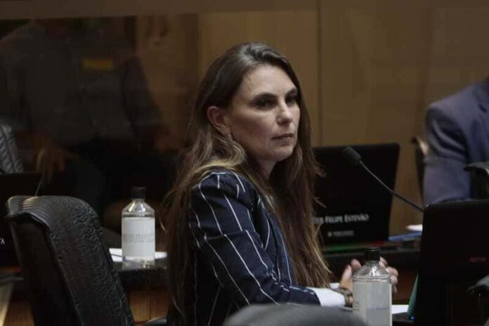 ea12575d-c83a-4b56-b3ec-10ed9ee7a065 (1)