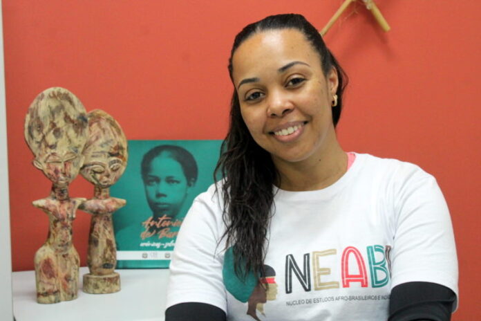 aluna-bolsista-odontologia-7-768x512