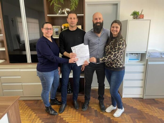 f981df88-077c-460f-8e26-de87872c7de8