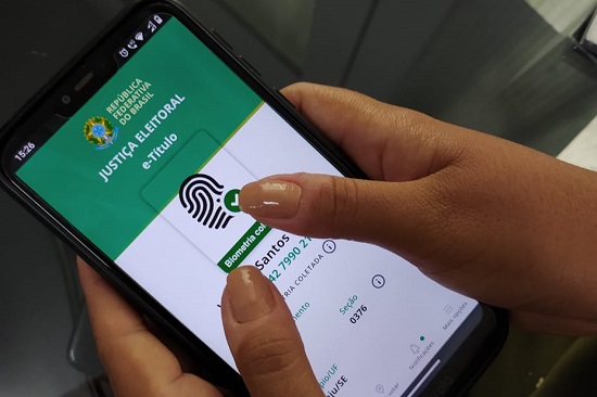 aplicativo_etitulo_fotoinfonet_151120