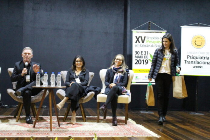 simposio-psiquiatria-768x513