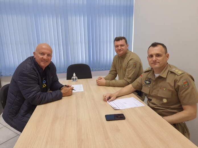 0e01e342-66a9-4a0e-b6d9-b4b2512f450c