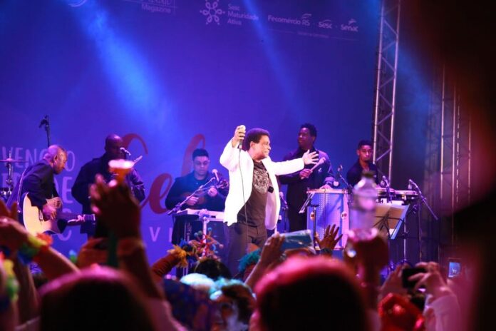 1-NEGUINHO-DA-BEIJA-FLOR-FOTO-JOÃO-ALVES-8