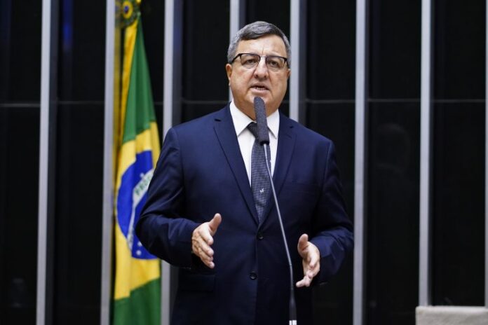 img20221122193605835-768x512