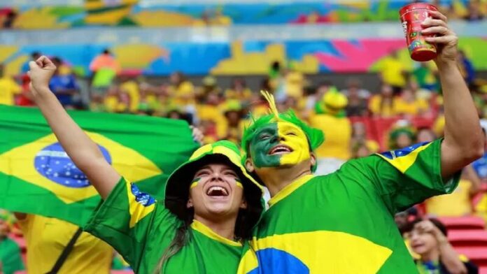 torcedores_torcida_futebol_brasil_-_pinterest_widelg