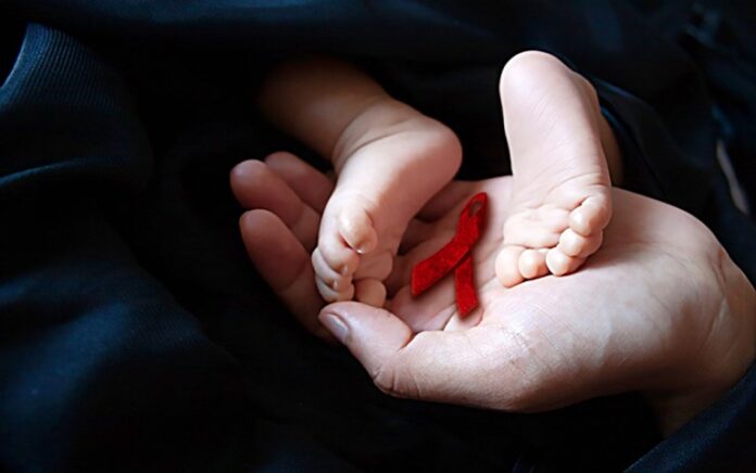 e_possivel_nao_transmitir_HIV_da_mae_para_o_bebe