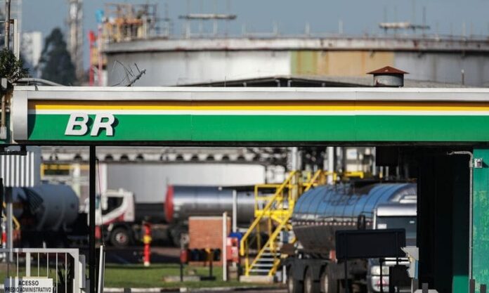 2019-05-07t131900z_6993045_rc15f3e59060_rtrmadp_3_petrobras-divestiture-refineries (1) (1) (1)