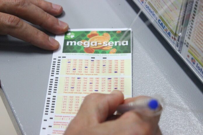 aposta-de-balneario-gaivota-acerta-cinco-dos-seis-numeros-da-mega-sena-e-fatura-r-27-mil