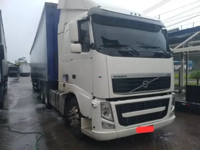 frentistas-controlam-incendio-em-carreta