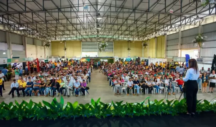 6d7fe9cc-9830-4fd6-8f28-017ab2cf15da