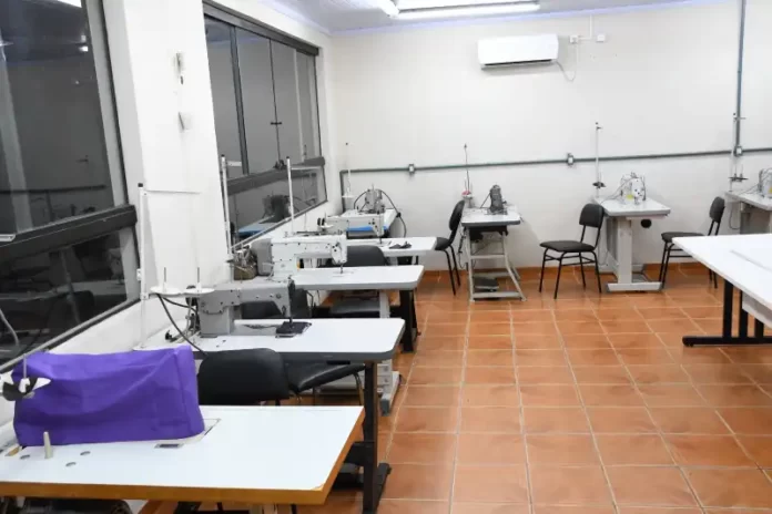 8c17df54-8919-402e-8fd0-581beb339fc7