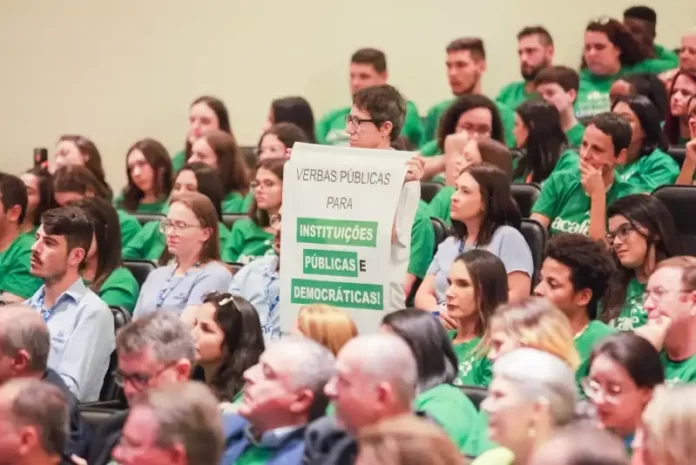 e2114cc3a7e9323ba568d8845b68b4034eb5c45b