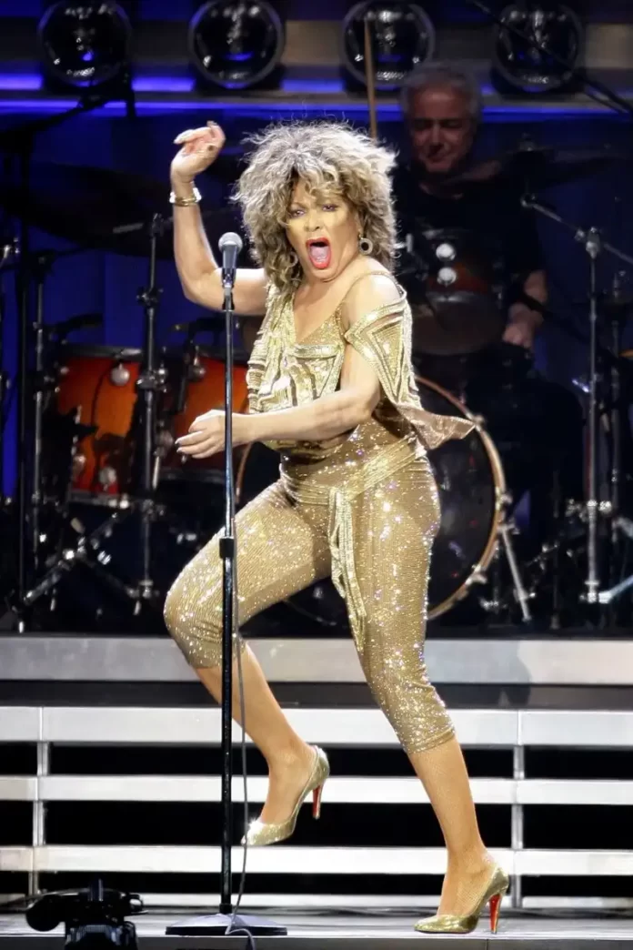 2023-05-24t184514z-1751758783-rc2xxc77nxm0-rtrmadp-3-people-tina-turner (1)