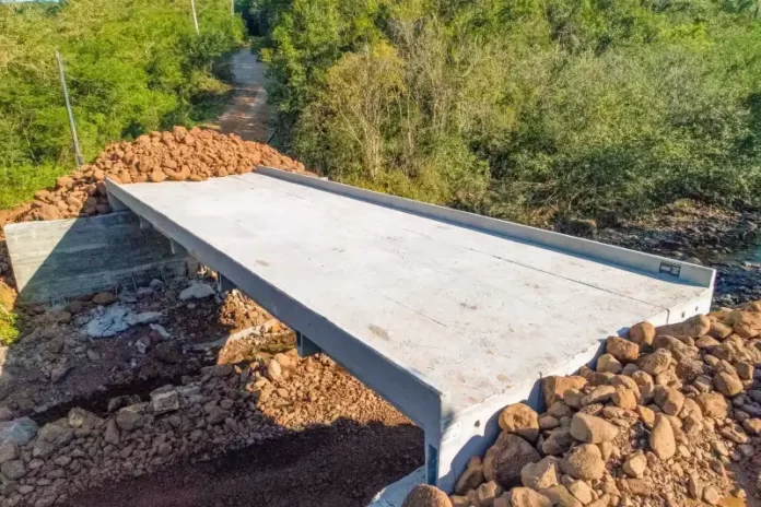 304f00f7-5401-4853-960e-2859c1096c4b