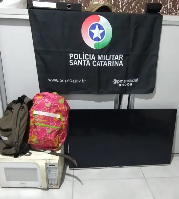 48b39393-4e77-49eb-a46f-0fc60c1f8856