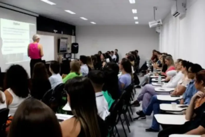 arquivo-auditorio-unesc-ararangua-3-400x267