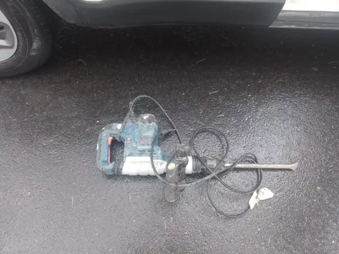 71b6ff76-ac1b-43ed-aa6b-95bc4e92e67c