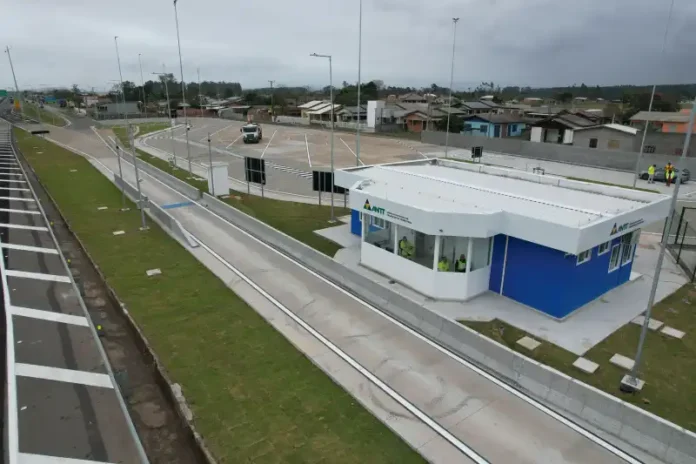 9dba725a-3dce-4c2e-a365-019e41bfc94c