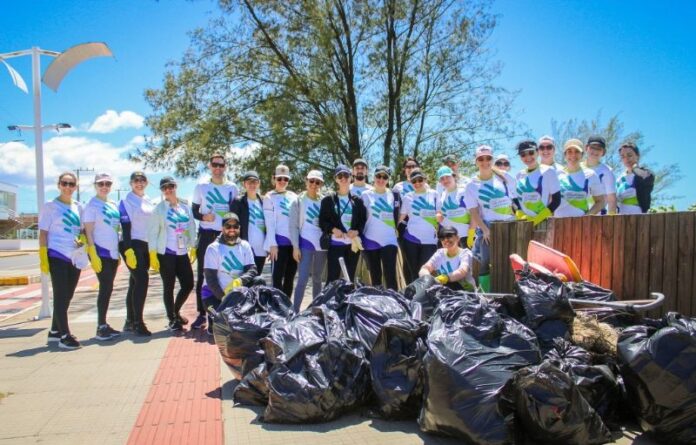 8a32f438-8d30-47d3-8d0f-4878eb83b310