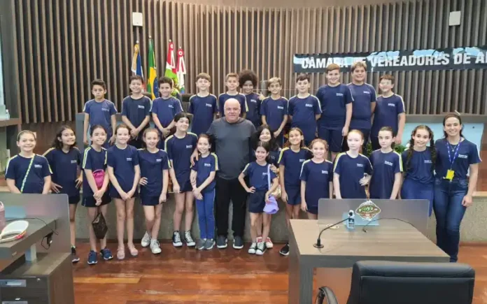 e5b17947-a135-4562-aa33-207324469ef3