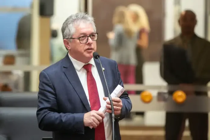 eec1b998-9832-4ff6-91cf-b342c50950c9