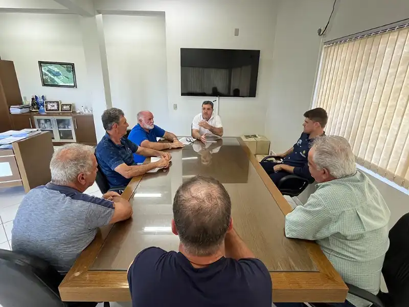 b4f43519-1f38-4b4c-a609-5e42e7dc3a07