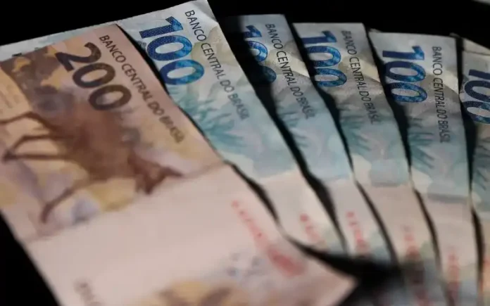 real_moedadinheiro_jfcrz_abr_1701220048_1