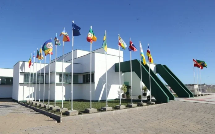 unesc-se-une-a-entidades-para-a-elaboracao-de-plano-de-desenvolvimento-para-a-amesc (1)