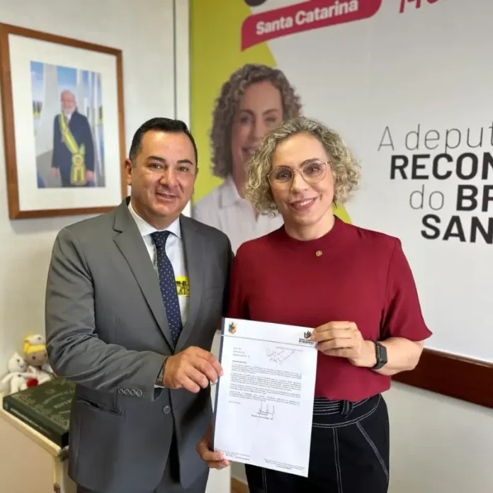 c7a12100-7bee-46b4-b416-5b3b2ff7f674